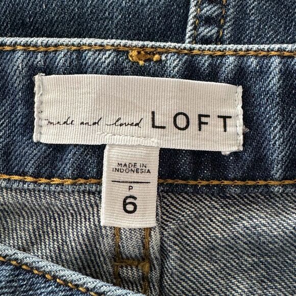 LOFT Petite SZ 6P Mini A-Line Jean Skirt Pockets Distressed Slit Frayed Hem Blue - Picture 4 of 6